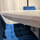 LOFOTEN - RUNDT HELTRE EIK SPISEBORD med 1 tilleggsplate Ø120/130/140cm thumbnail