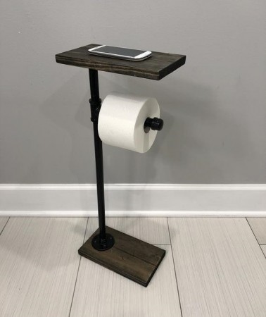 Toalettrullholder (MED TREPLANKER)